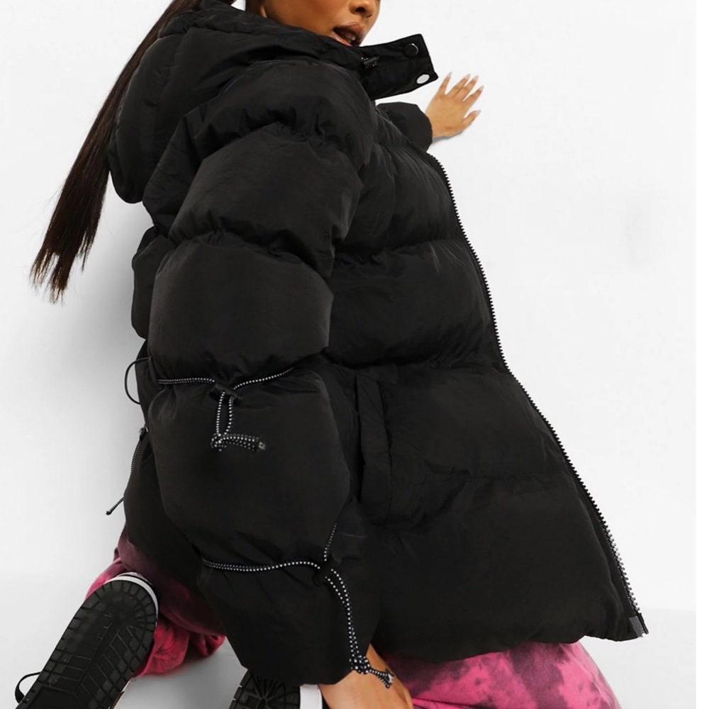 BOOHOO puffer jacket. Brand new never worn. Black oversized puffer coat.